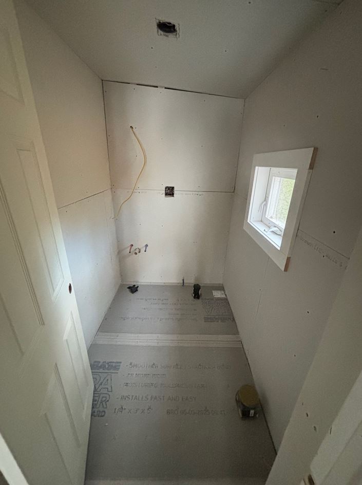 Storage Closet To Bathroom (2)