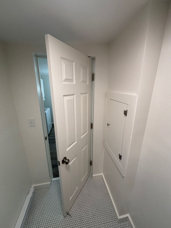 Storage Closet To Bathroom (4)