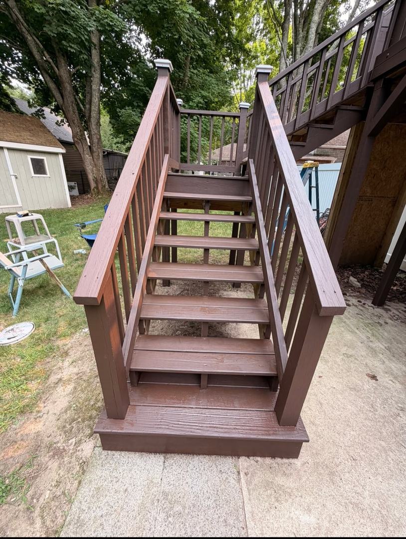 Deck Refinishing Staining – After 4 Refinished deck stairs and railings leading to the backyard